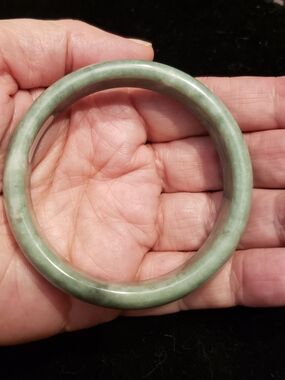 NEW, Jade Bangle In Traditional Jade Green For Smaller Wrists, Nice Veining